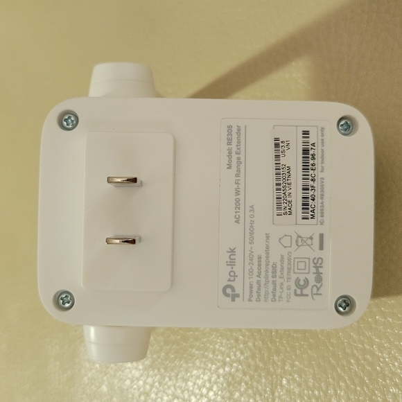 Wi-Fi Range Extender - Picture 2 of 2